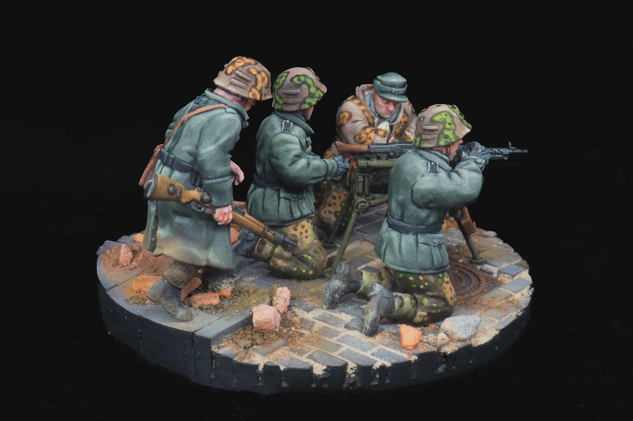 SS Charlemagne MG Team | RKX Miniatures 28mm WW2 Wargaming Miniatures Role Playing Miniatures