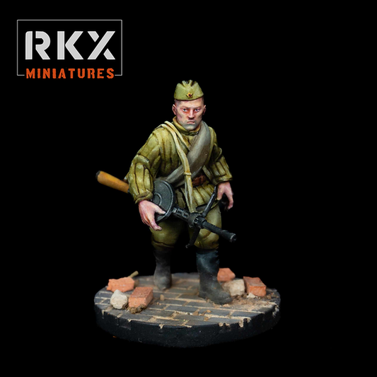 Soviet LMG Gunner | RKX Miniatures 28mm WW2 Wargaming Miniatures Role Playing Miniatures