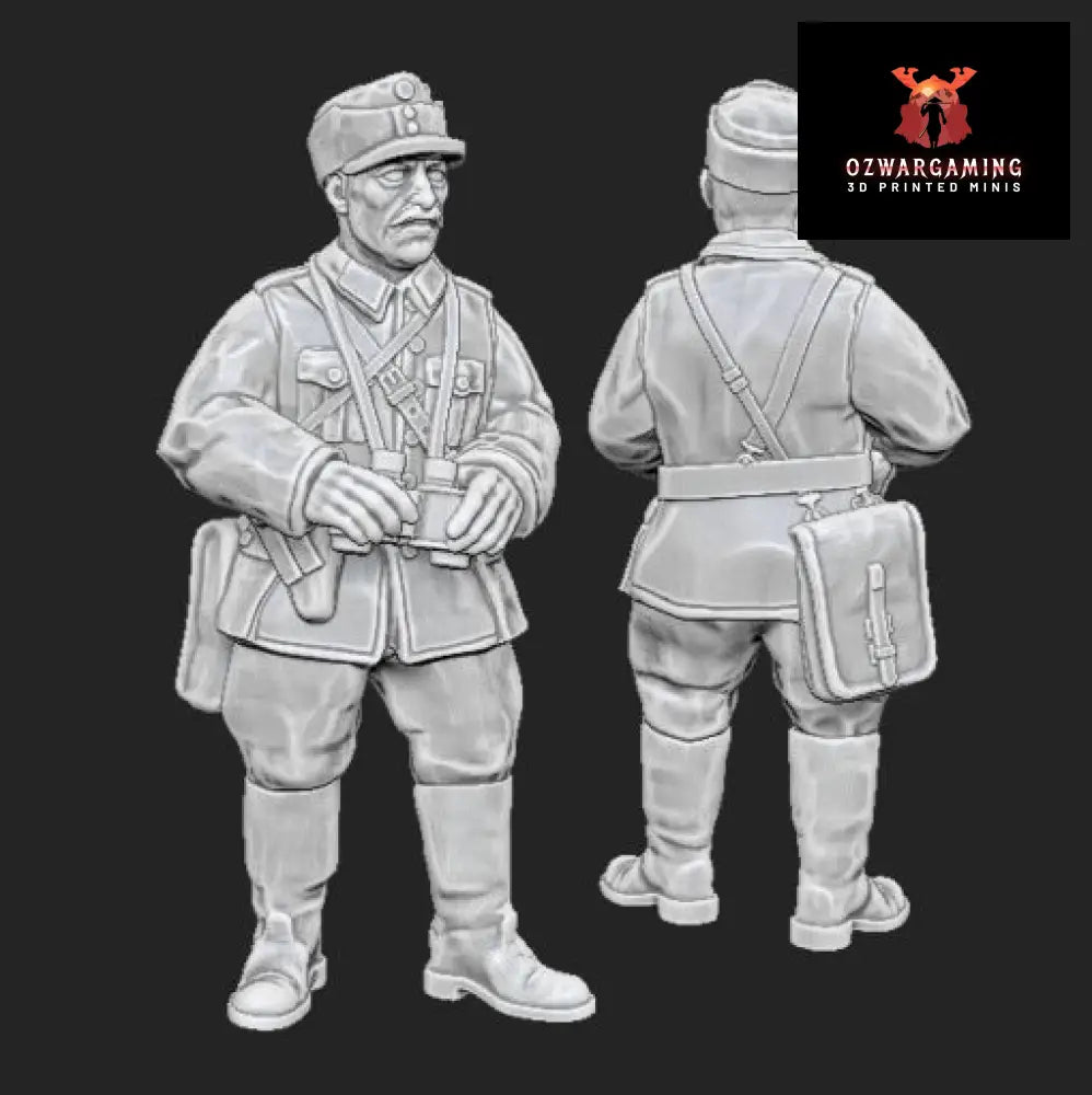 Finnish Officer with Binoculars | Propylene Foliescu 28mm WW2 Wargaming Miniatures Role Playing Miniatures