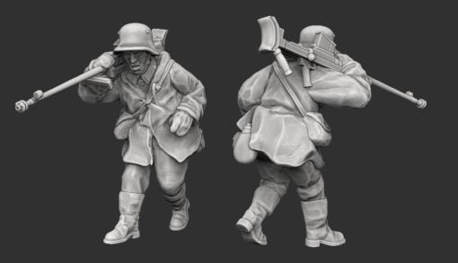 Finnish Soldier with Boys AT Moving | Propylene Foliescu 28mm WW2 Wargaming Miniatures