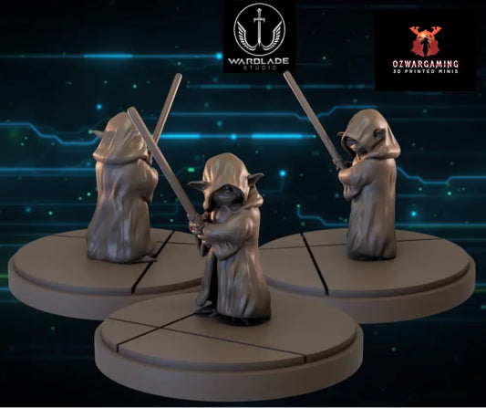 Shatter Scale Yoda Hooded | Warblade Studios 40mm Miniatures Role Playing Miniatures