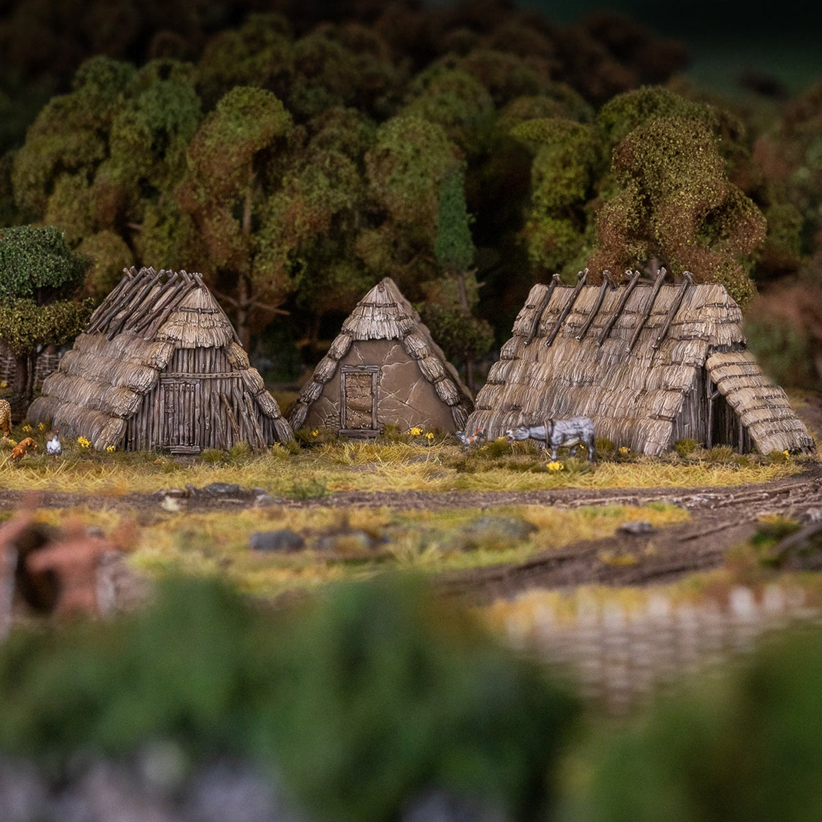 Dark Age Huts - Victrix